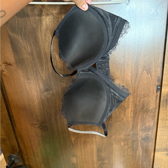 NWOT Victoria's Secret Black Lace Bra with Adjustable Rhinestone Straps 34E 34DD - Picture 10 of 12